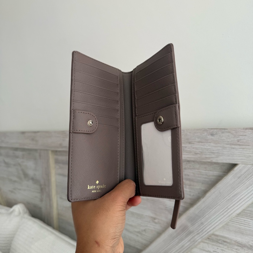 Kate Spade BiFold Wallet - Picture 2 of 5